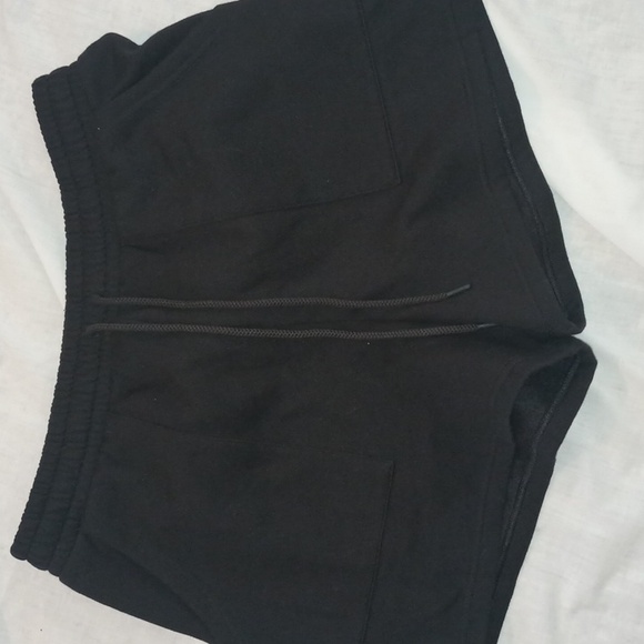 Victoria's Secret Pink - L Shorts Black Sweats Classic Fleece Logo High Rise New - Picture 3 of 6